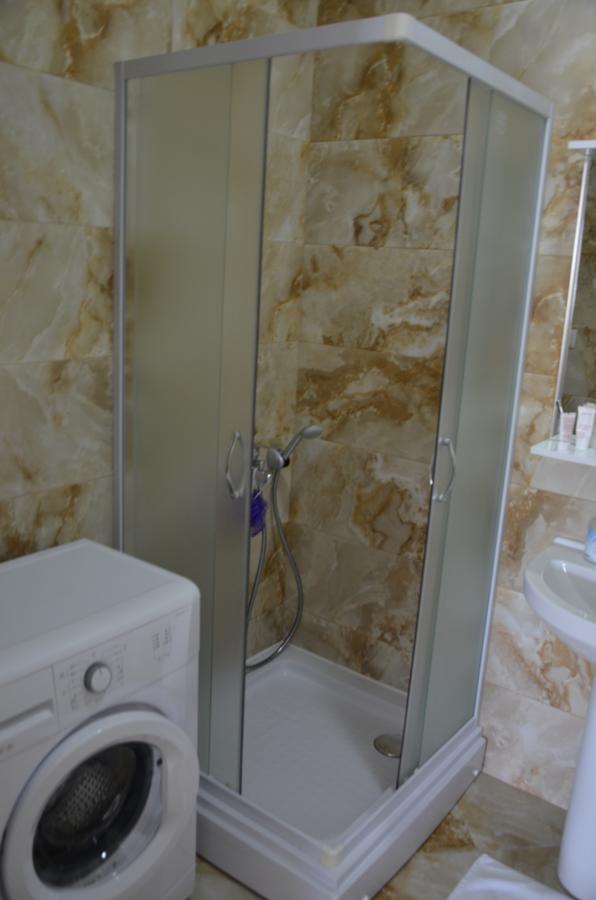 Apartmani Svetionik Budva Habitación foto